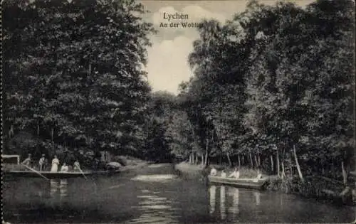 Ak Lychen in der Uckermark, Woblitz, Ruderboote, Ufer