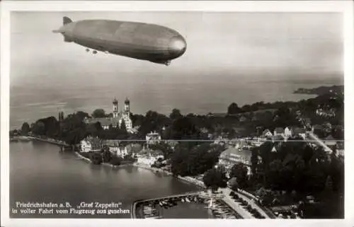 Ak Friedrichshafen am Bodensee, Luftschiff LZ 127 Graf Zeppelin, Fliegeraufnahme