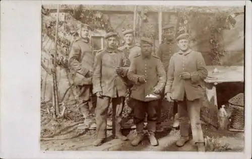 Foto Ak Deutsche Soldaten in Uniformen