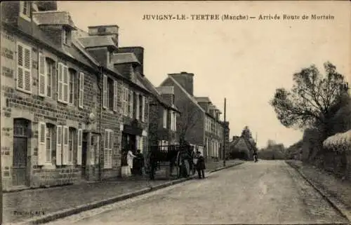 Ak Juvigny le Tertre Manche, Arrivée Route de Mortain