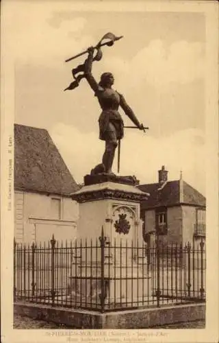 Ak Saint-Pierre-le-Moûtier Nièvre, Statue der Jeanne d'Arc