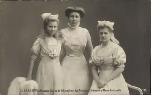 Ak Prinzessin Karl von Hohenzollern, Prinzessinnen Stephanie und Marie Antoinette