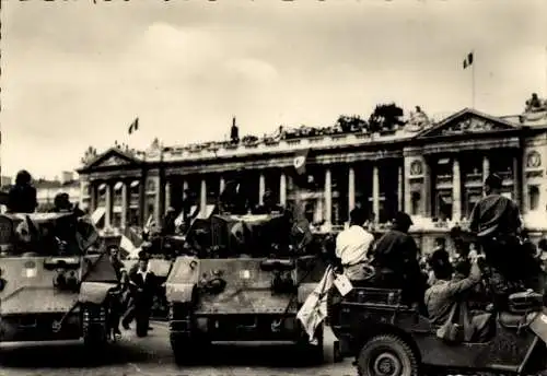 Ak Befreiung von Paris, Leclere-Panzer, Place de la Concorde