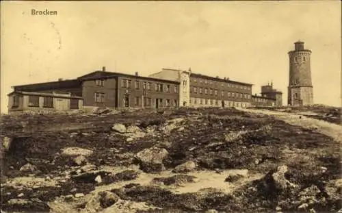 Ak Brocken im Harz, Brockenturm, Brockenhotel