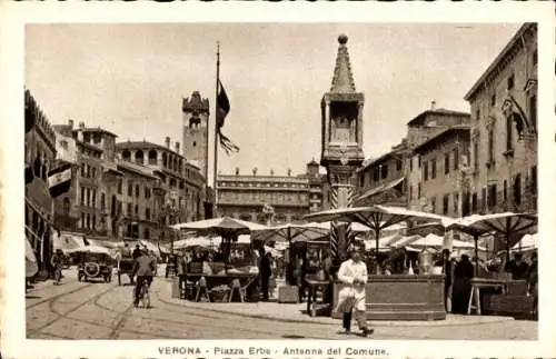 Ak Verona Veneto, Piazza Erbe, Antenna del Comune, Marktplatz mit Marktständen