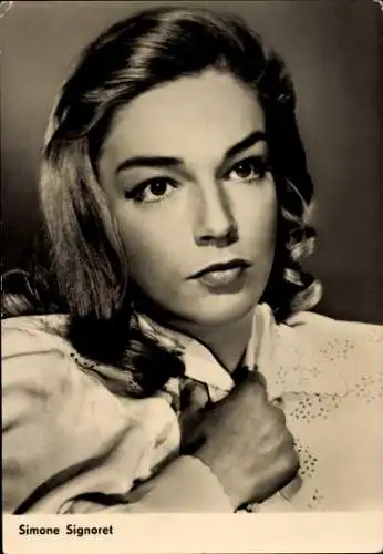 Ak Schauspielerin Simone Signoret, Portrait, Film Therese Raquin