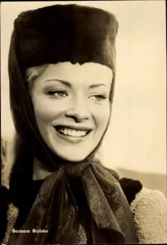 Ak Schauspielerin Barbara Brylska, Portrait, Pharao