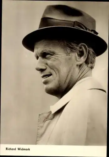 Ak Schauspieler Richard Widmark, Portrait, Hut