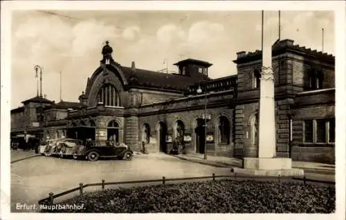 Ak Erfurt in Thüringen, Hauptbahnhof, Autos