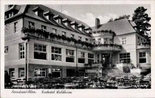 Ak Arendsee Altmark, Kurhotel Waldheim, Gasthaus, Terrasse