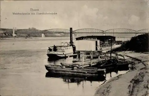 Ak Toruń Thorn Westpreußen, Weichselpartie mit Eisenbahnbrücke, Weichseldampfer