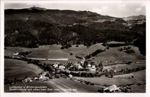 Ak Großholzleute Isny im Allgäu, Fliegeraufnahme, Schwarzer Grat