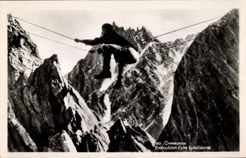 Ak Chamonix Mont Blanc Haute Savoie, Execution d'une tyrolienne