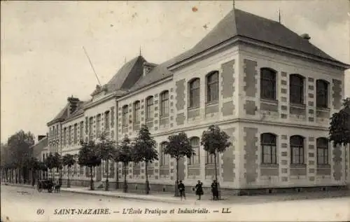 Ak Saint-Nazaire Loire Atlantique, praktische und industrielle Schule