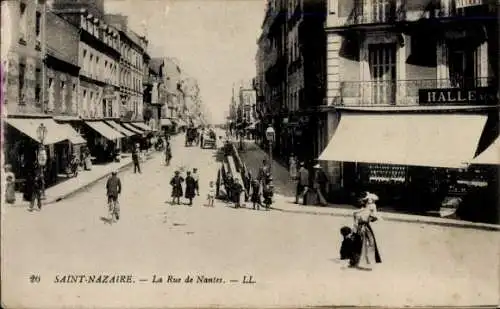 Ak Saint-Nazaire Loire Atlantique, La Rue de Nantes