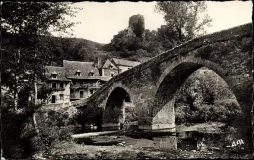 Ak Belcastel Aveyron, Römische Brücke, Burg