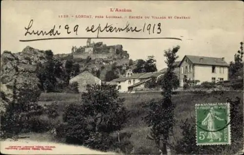 Ak Lordat Ariège, Entree du Village et Chateau