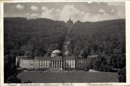 Ak Bad Wilhelmshöhe Kassel in Hessen, Schloss, Herkules, Fliegeraufnahme