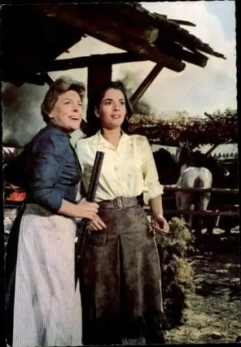 Ak Schauspielerinnen Karin Dor und Marianne Hoppe im Film Der Schatz im Silbersee