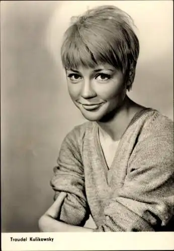 Ak Schauspielerin Traudel Kulikowsky, Portrait, DEFA, Film Der Reserveheld