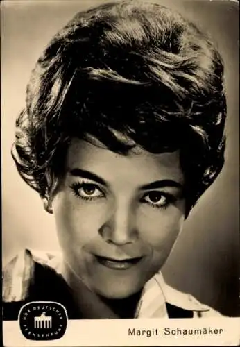 Ak Schauspielerin und Fernsehansagerin Margit Schaumäker, Portrait, DDR Deutscher Fernsehfunk