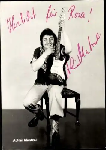 Ak Sänger und Moderator Achim Mentzel, Gitarre, Portrait, Autogramm