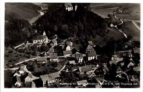 Ak Waldburg in Württemberg, Burg Waldburg, Fliegeraufnahme, Schloss