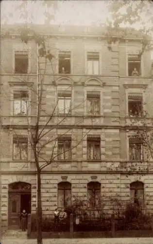 Foto Ak Karlsruhe in Baden, Wohnhaus, Kinder