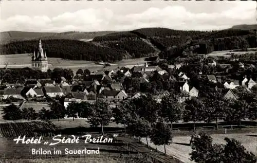 Ak Brilon im Sauerland, Gesamtansicht, Hotel Stadt Brilon