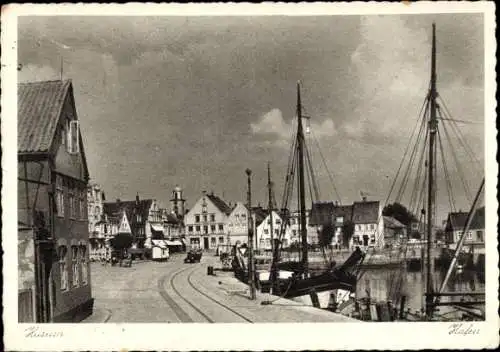 Ak Husum in Nordfriesland, Hafen, anliegende Segelboote, Marktplatz