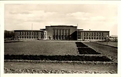 Ak Böhlen im Kreis Leipzig, VEB Kombinat Otto Grotewohl, Kulturpalast, Außenansicht