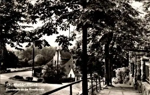 Ak Grünheide in der Mark, Promenade an der Kanalbrücke