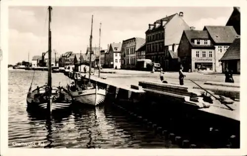 Ak Greifswald, Ryck, Hafen, Boote, Fischhandlung