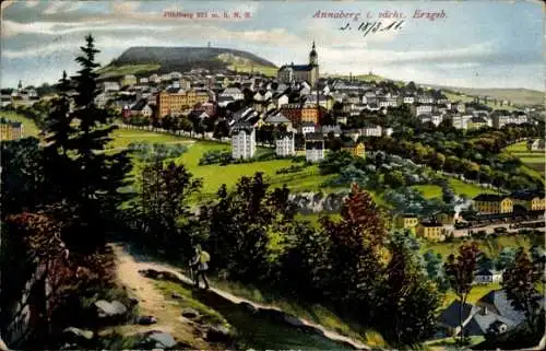 Ak Annaberg Buchholz im Erzgebirge, Blick auf den gesamten Ort, Bahnhof, Wanderer