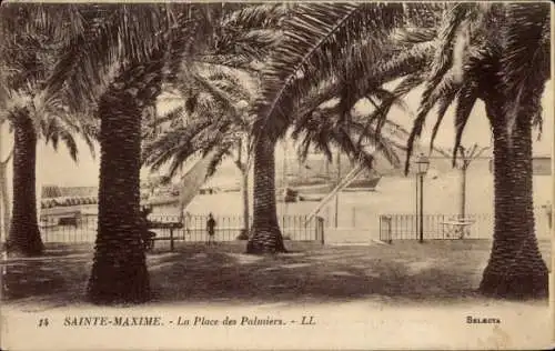 Ak Sainte Maxime Var, Place des Palmiers