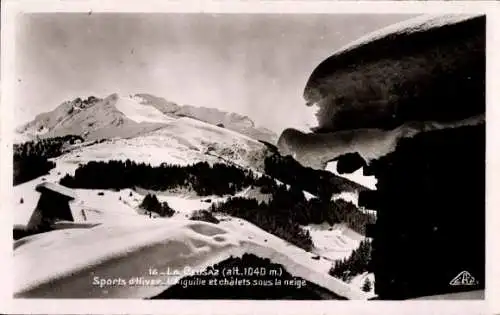 Ak La Clusaz Haute Savoie, Wintersport, l'Aiguille, Chalets unter dem Schnee