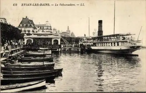 Ak Évian les Bains Haute Savoie, Le Debarcadere