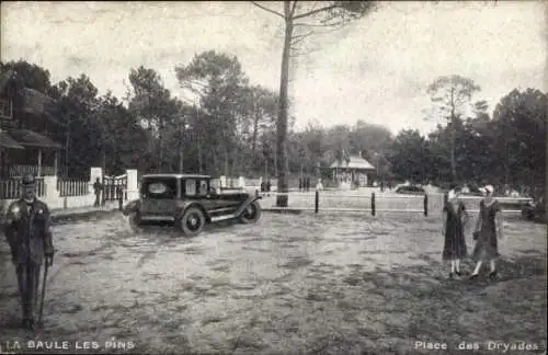 Ak La Baule les Pins Escoublac Loire Atlantique, Place des Dryades