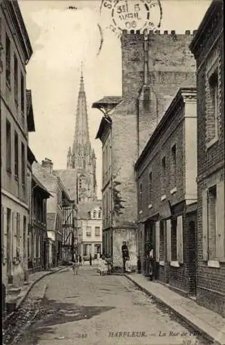 Ak Harfleur Seine-Maritime, Straßenansicht, Kirche