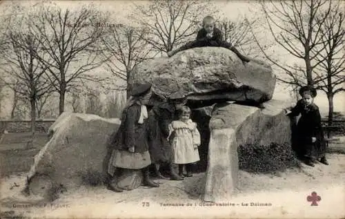 Ak Meudon Hauts de Seine, Bellevue, Terrasse de l'Observatoire, Le Dolmen