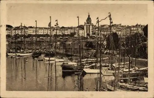 Ak La Rochelle Charente Maritime, Yachten im Hafen