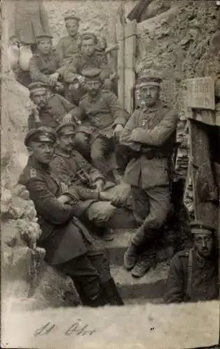 Foto Ak Deutsche Soldaten in Uniformen, Gruppenbild, I. WK