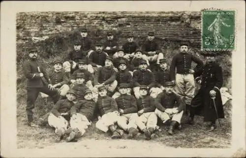 Foto Ak Französische Soldaten, 1. WK, Gruppenfoto