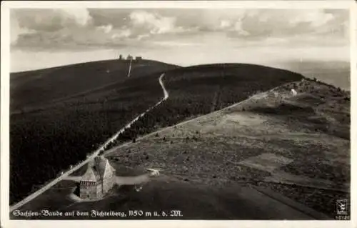 Ak Oberwiesenthal im Erzgebirge, Berghotel Sachsenbaude auf dem Fichtelberg, Klinke & Co. 10720