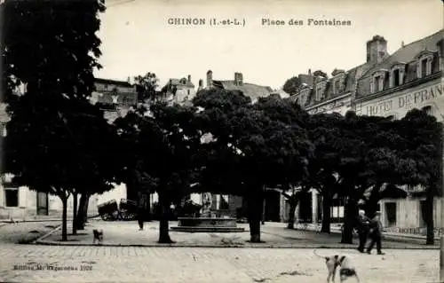 Ak Chinon Indre et Loire, Place des Fontaines