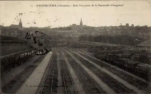 Ak Angoulême Charente, Une Vue prise de la Passerelle Chaignaud, Eisenbahnschienen