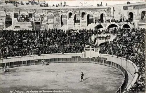 Ak Nimes, Stierkampf Arena