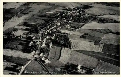 Ak Neuenkirchen i. Pommern, Fliegeraufnahme