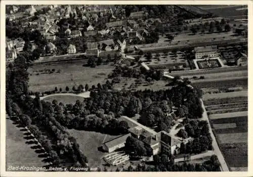 Ak Bad Krozingen im Breisgau Schwarzwald, St. Theresien-Haus, Fliegeraufnahme