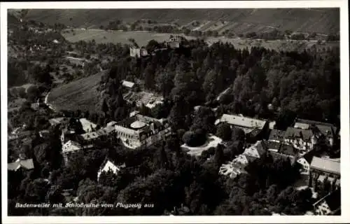 Ak Badenweiler im Schwarzwald, Fliegeraufnahme, Schlossruine